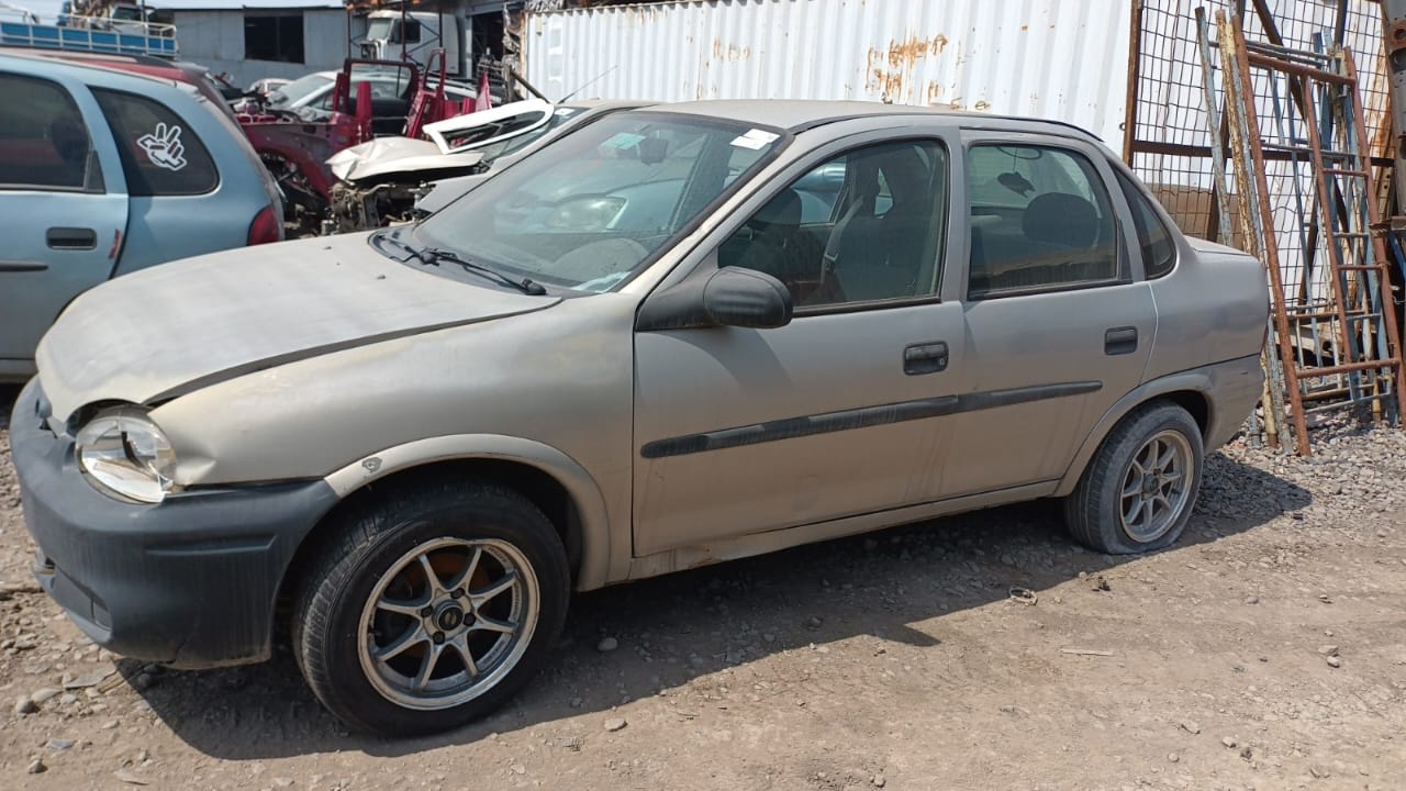  Chevrolet CORSA 2000    EN DESARME